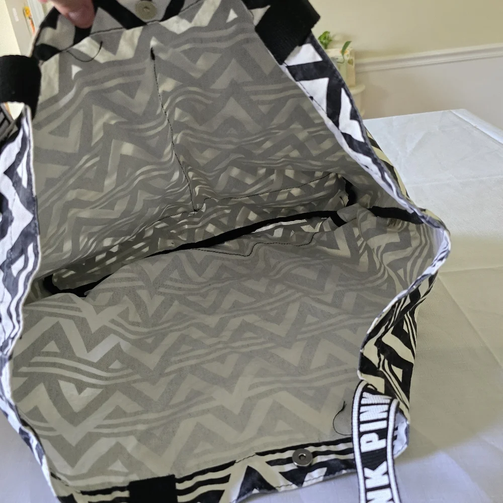 Victoria's Secret PINK Carryall Tote Black White Large Beach Bag Shoulder Purse